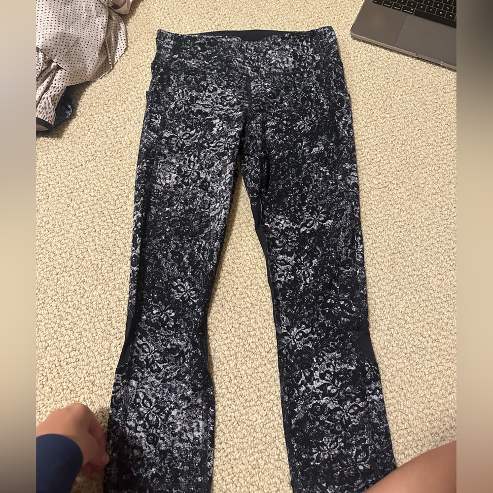 LuluLemon Crop Leggings